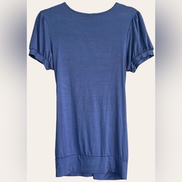 MAURICE’S Periwinkle Blue V-Neck Tie Front Short Sleeve Top, Size Medium, EUC. - Picture 7 of 7